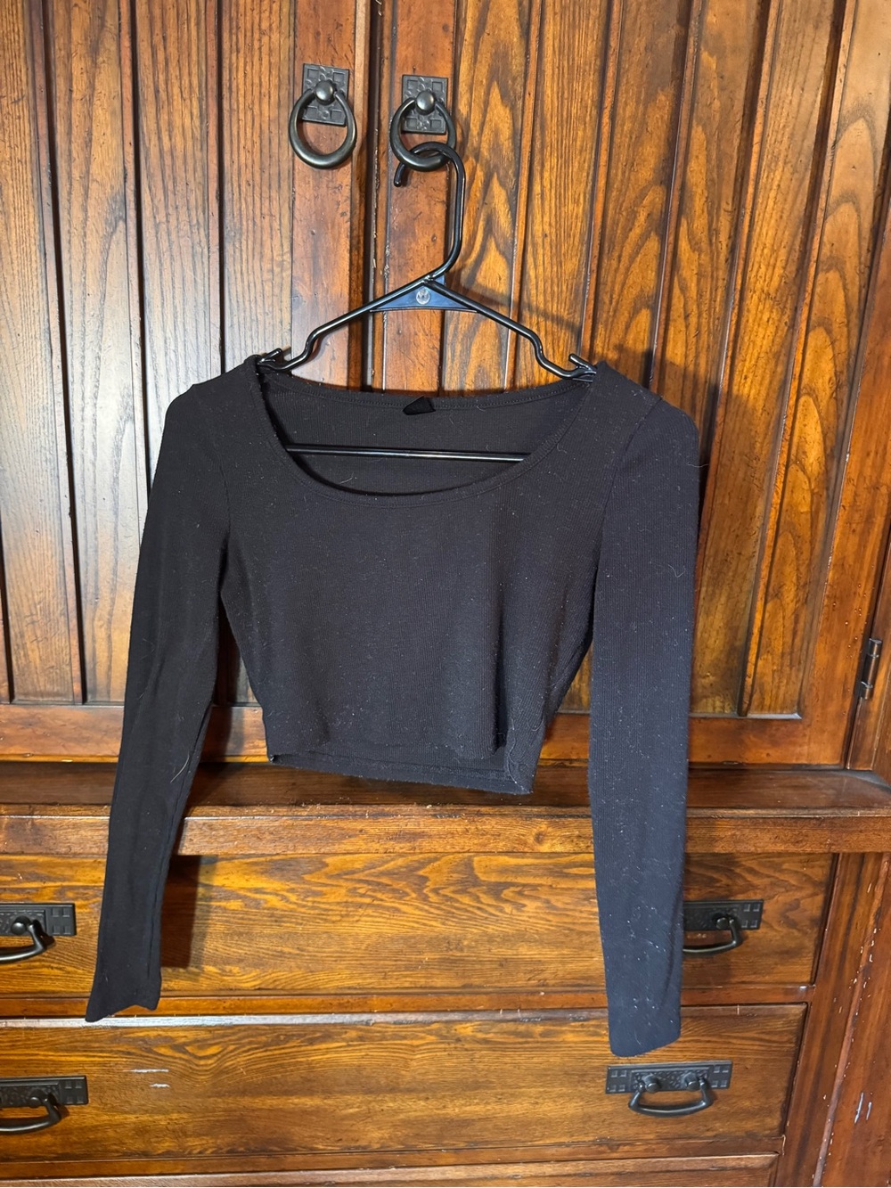 SHEIN Black Long Sleeve Cropped Scoop Neck Top